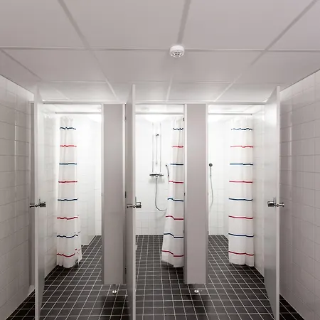 Forenom Airport Hostel *