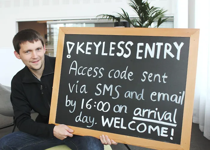 Vandrarhem Forenom Airport *