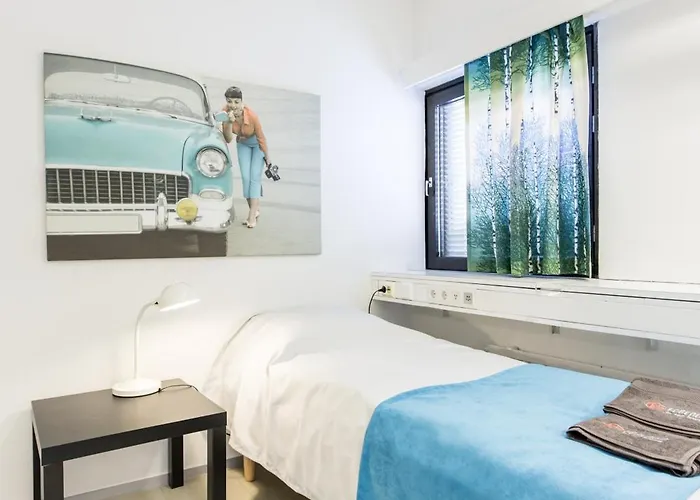 旅馆 万塔机场奥卢弗雷蒙旅舍